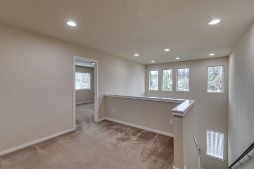 Building Photo - Mill Creek Townhome with 2 Car Garage Available Now!
