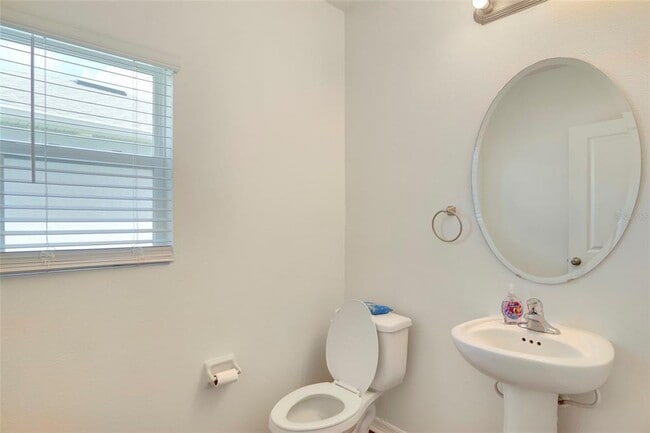 Building Photo - 3936 Fescue St