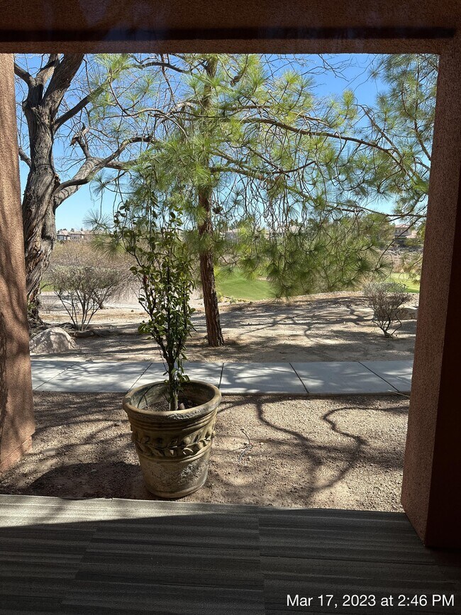 Building Photo - 664 Peachy Canyon Cir