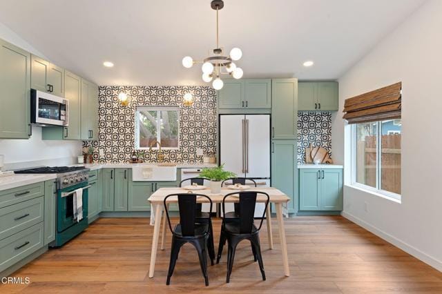 Building Photo - 114 S Santa Rosa St