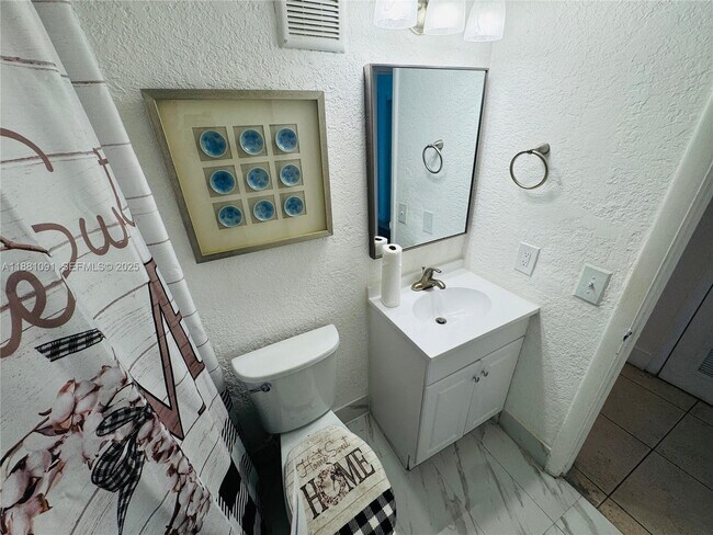 Building Photo - 1407 NW 103rd St