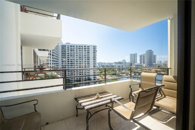 Building Photo - 600 Three Islands Boulevard