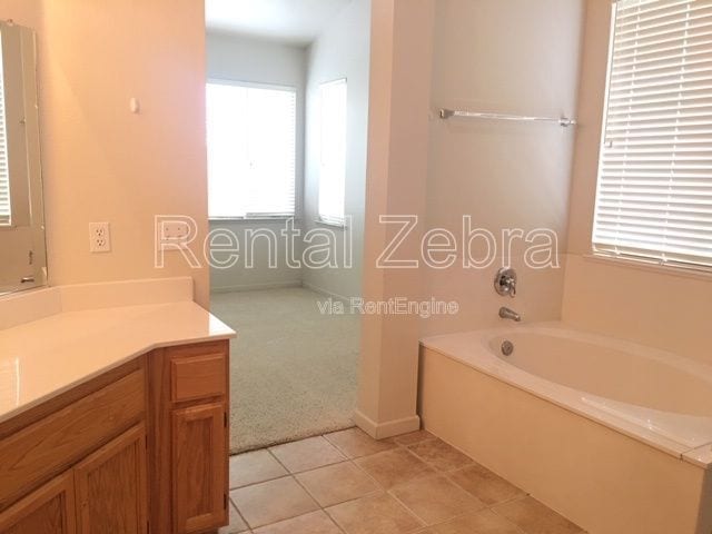 Building Photo - 1896 Edgewood Ct