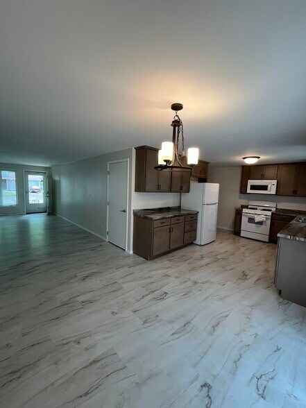 Building Photo - 517 Kelly Jo Dr