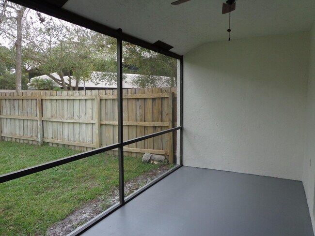 Building Photo - 1197 Mulberry Pl
