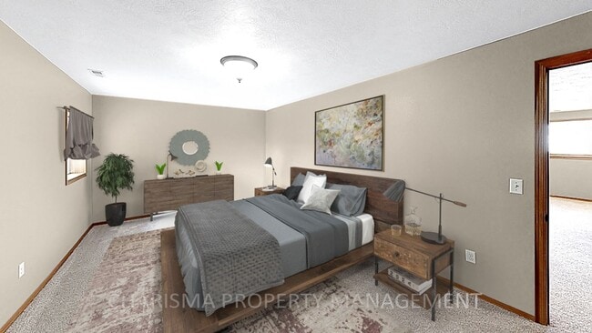 Building Photo - 3 BD, 2 BA AMENITY FILLED TOWNHOME WITH AT...