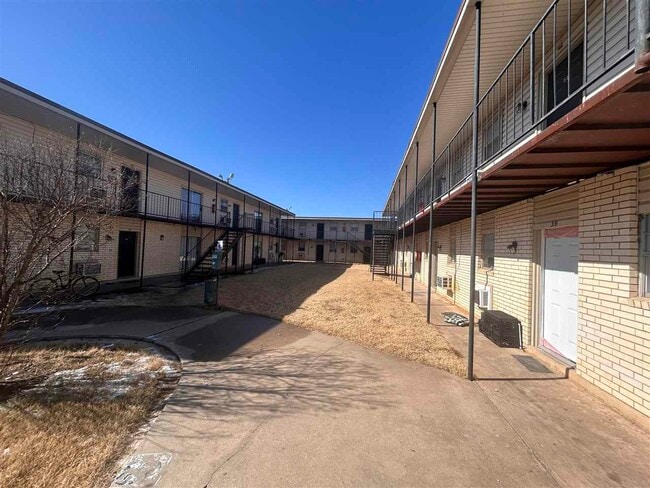 Building Photo - 1314 NW Irwin Ave