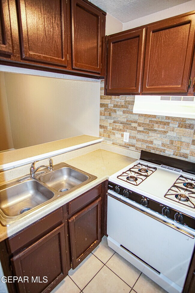 Building Photo - 3435 Fred Wilson Ave