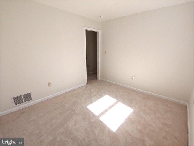 Building Photo - 719 Monmouth Ave