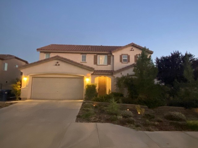 Primary Photo - 2552 W Avenue K7