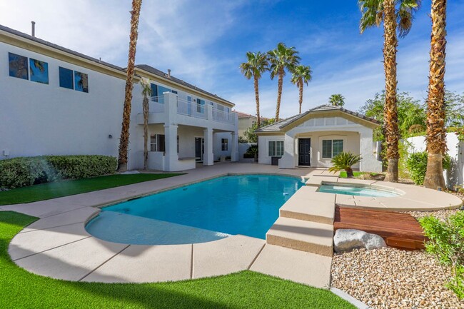 Building Photo - Stunning 6 Bedroom Home With Casita Pool H...