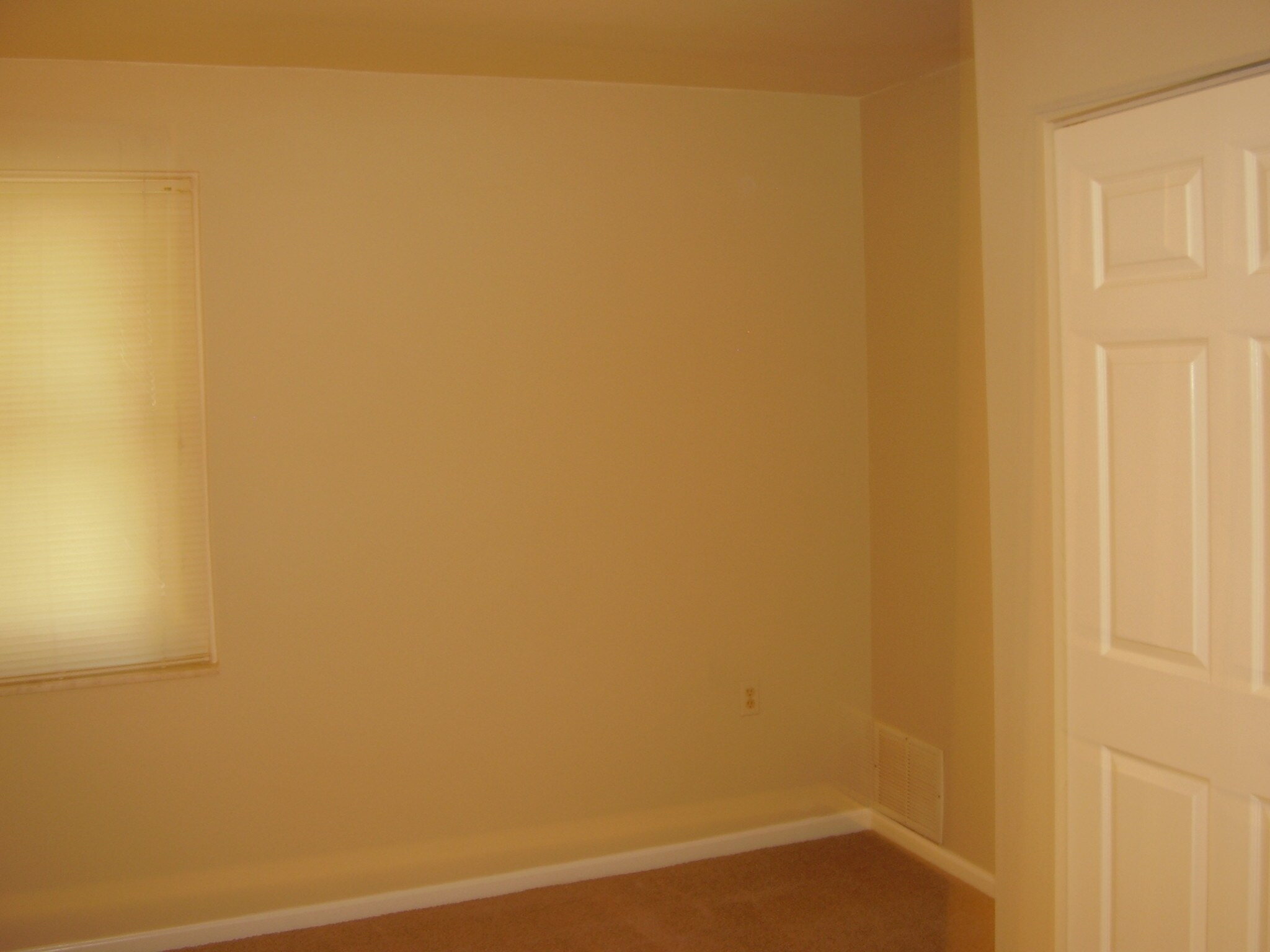 Building Photo - 5523 Ellsworth Ave