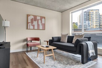 Building Photo - 101 Taylor Ave N