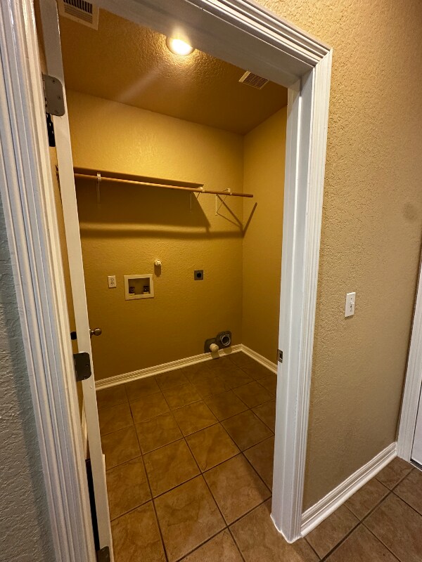 Building Photo - 3052 Pine Valley Dr
