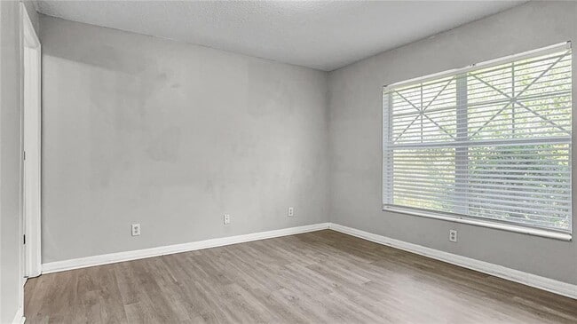 Building Photo - 9402 Charlesberg Dr