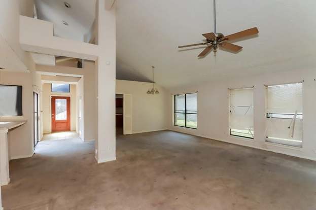 Building Photo - 6230 Billington St