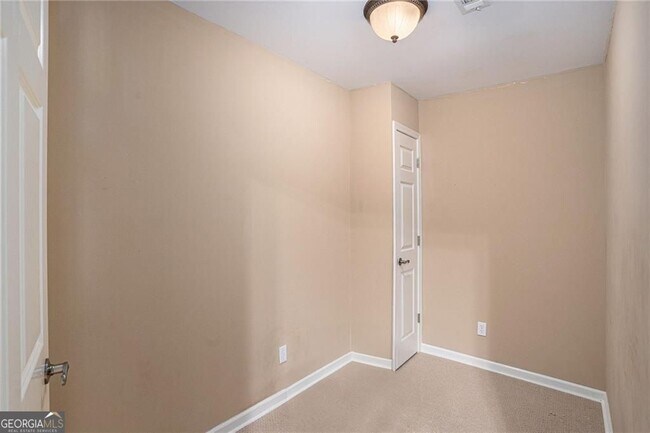 Building Photo - 1035 Eagles Brooke Dr