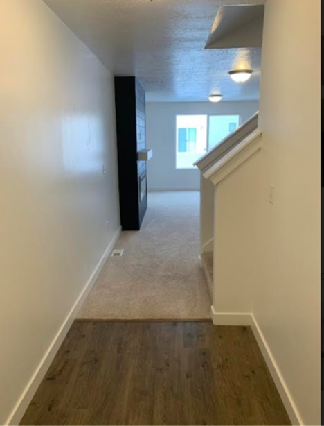 Building Photo - 458 S Pegasus Way