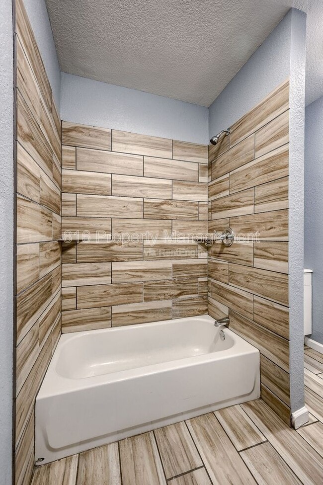 Building Photo - 6901 Jackson Ave