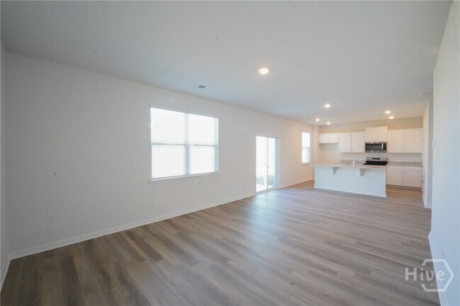 Building Photo - 147 Kraft Kove