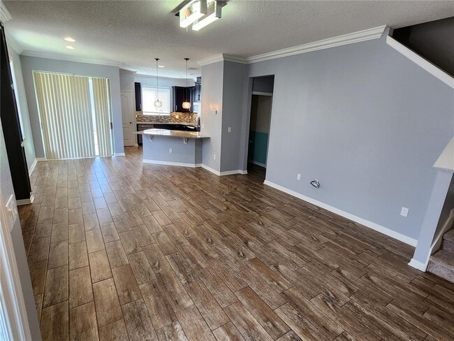 Building Photo - 1118 Water Iris Wy