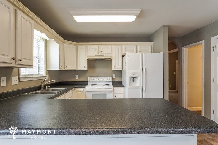 Building Photo - 328 Camden Cove Cir