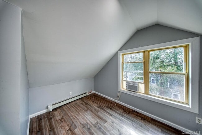 Building Photo - 22 Academy Ave
