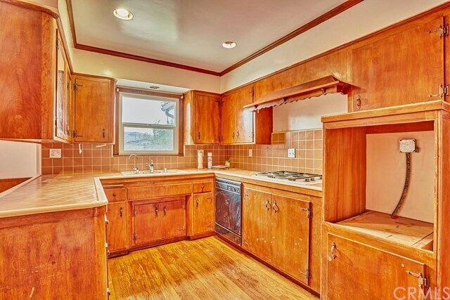 Building Photo - 2751 Batson Ave