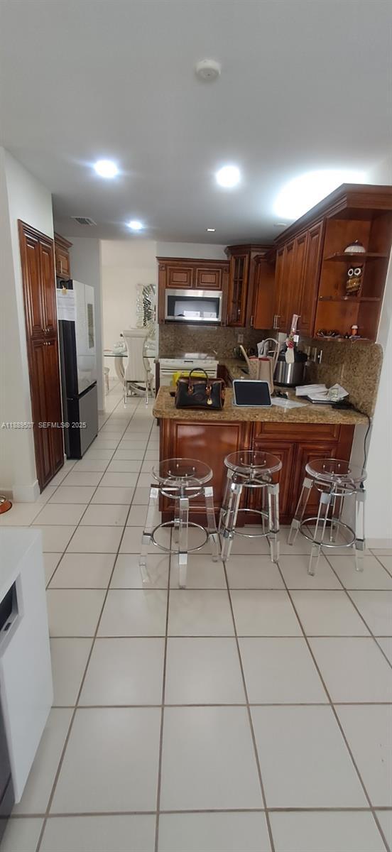 Building Photo - 1417 SW 139th Ave