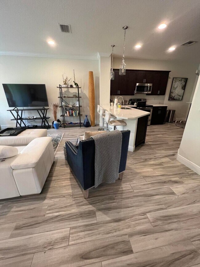 Building Photo - 15632 Italian Cypress Way