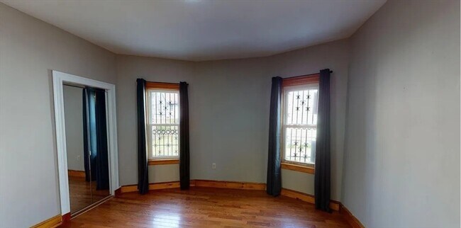 Building Photo - 6 Cawfield St