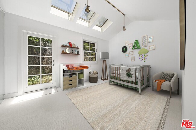 Building Photo - 3 Latimer Rd