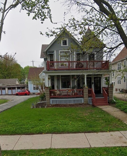 Building Photo - 613-613 N 64th St
