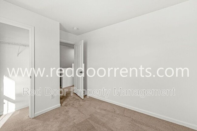 Building Photo - 8511 Fownes Ln