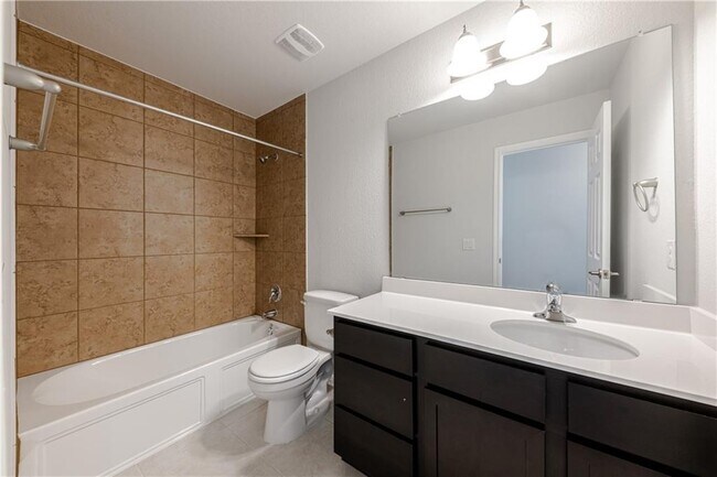 Building Photo - 705 Durness Dr