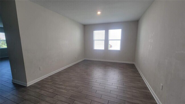 Building Photo - 2945 Nottel Dr