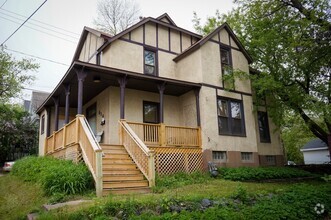 Building Photo - 514 N 10th Ave E
