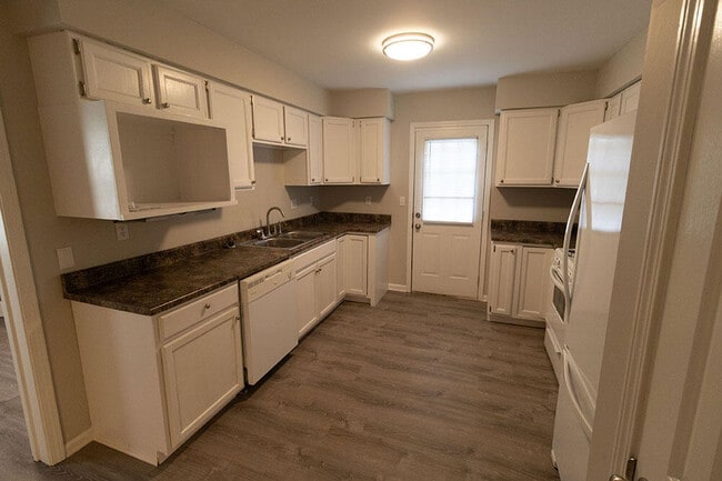 Building Photo - 4836 Meadow Lark Ln