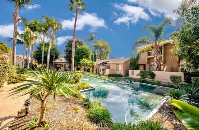 Building Photo - 1520 Windsor Ln