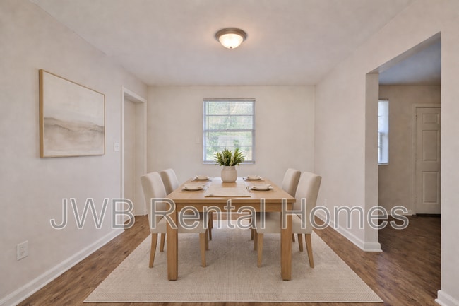 Building Photo - 2802 Justina Rd