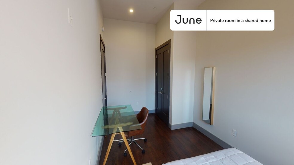 Building Photo - Room in Shared 4 bed/2 bath home