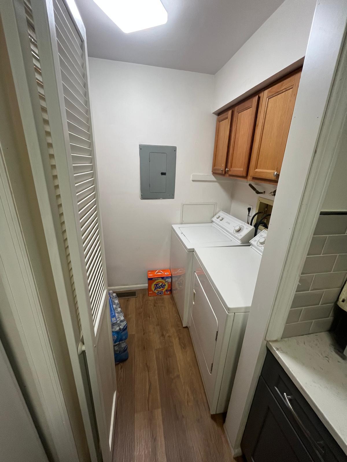 Building Photo - 205 Woodhollow Dr
