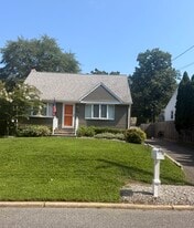 Building Photo - 505 Moore Rd