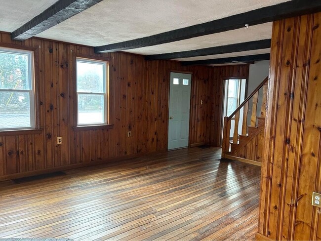 Building Photo - 878 1st NH Turnpike