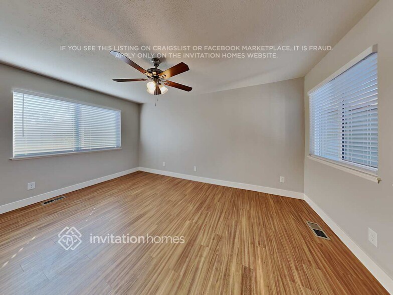 Building Photo - 5785 Grapevine Dr