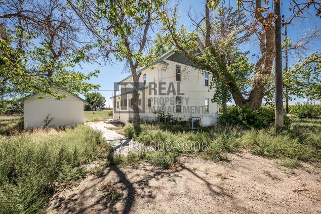 Building Photo - 1530 33rd Ln