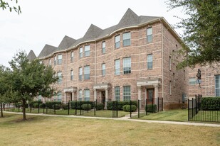 Building Photo - 2500 Rockbrook Dr