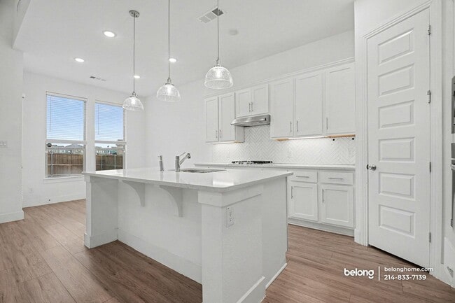 Building Photo - 3801 Blue Yucca Ln