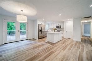 Building Photo - 305 Hembree Forest Cir