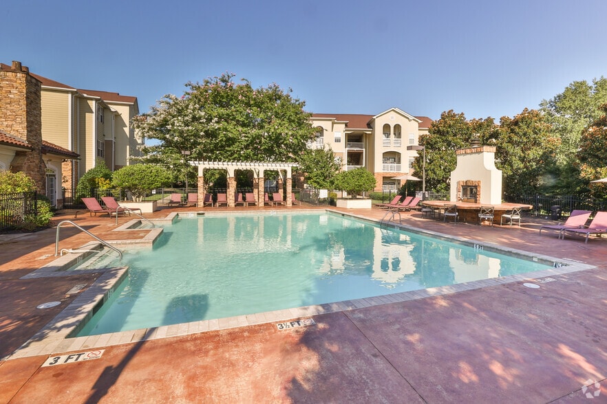 Pool - Tuscan Heights